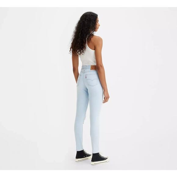 NEW LEVIS Womens 721 High Rise Skinny Jeans Light Wash Distressed Stretch 4 - Picture 4 of 7